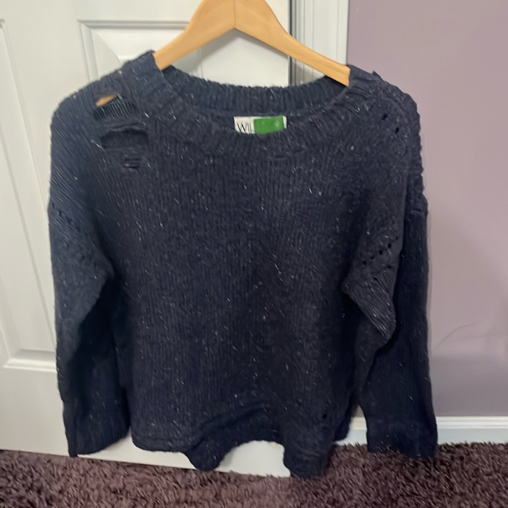 Wild fox distressed sweater